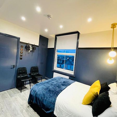 London 39 Blue House Luxury Ensuite Ideal For Tourists מראה חיצוני תמונה