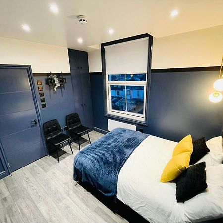 London 39 Blue House Luxury Ensuite Ideal For Tourists מראה חיצוני תמונה