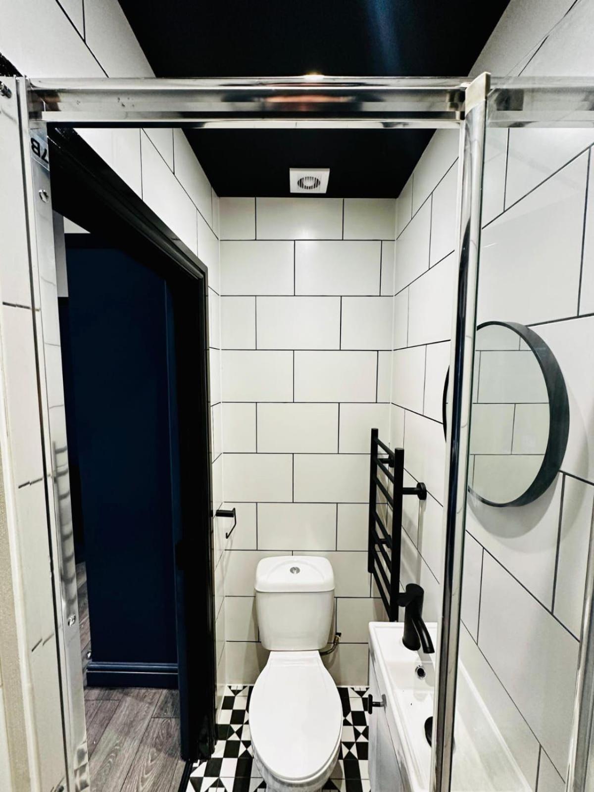 London 39 Blue House Luxury Ensuite Ideal For Tourists מראה חיצוני תמונה