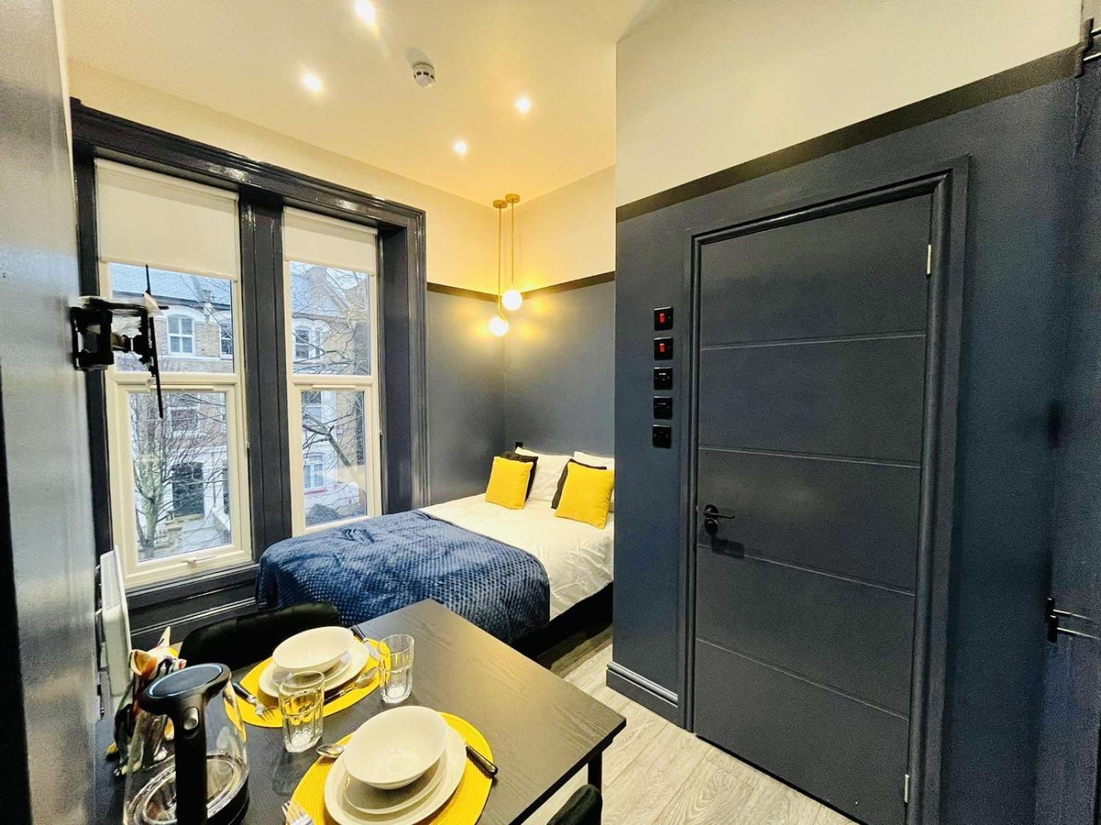 London 39 Blue House Luxury Ensuite Ideal For Tourists מראה חיצוני תמונה
