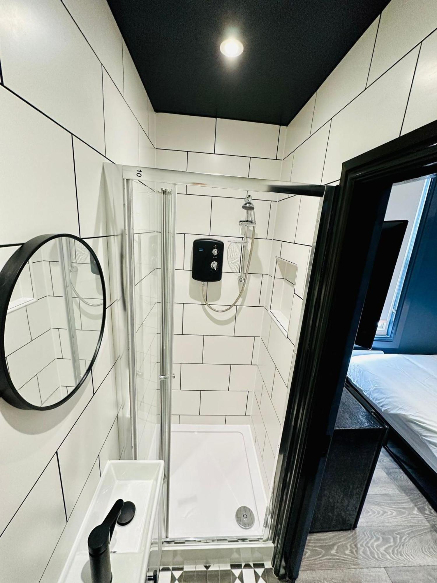 London 39 Blue House Luxury Ensuite Ideal For Tourists מראה חיצוני תמונה