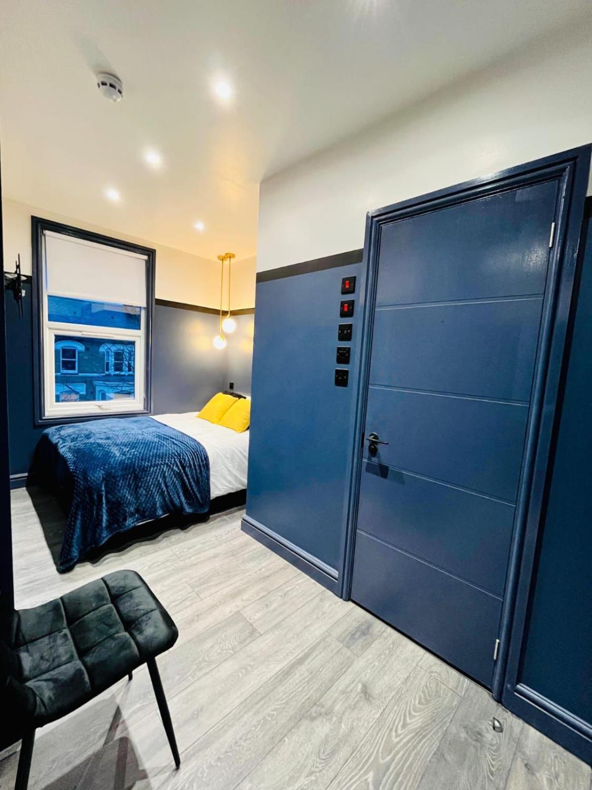 London 39 Blue House Luxury Ensuite Ideal For Tourists מראה חיצוני תמונה
