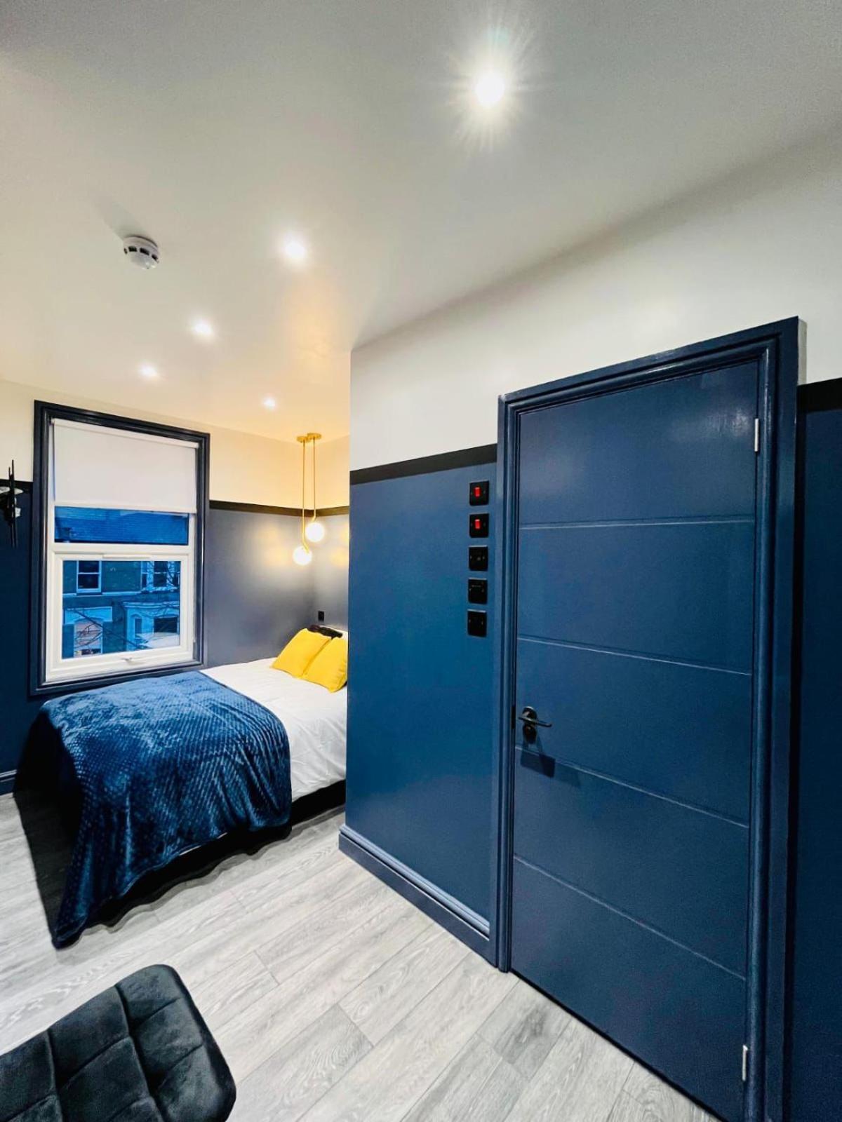 London 39 Blue House Luxury Ensuite Ideal For Tourists מראה חיצוני תמונה