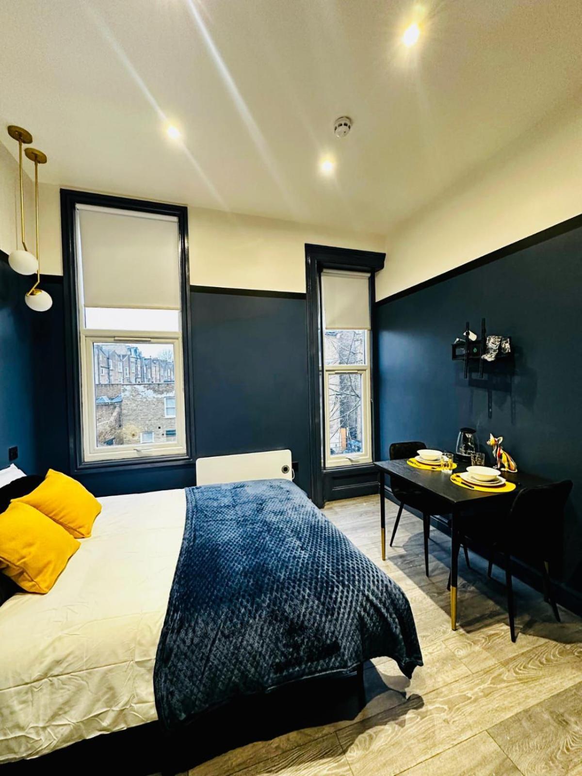 London 39 Blue House Luxury Ensuite Ideal For Tourists מראה חיצוני תמונה