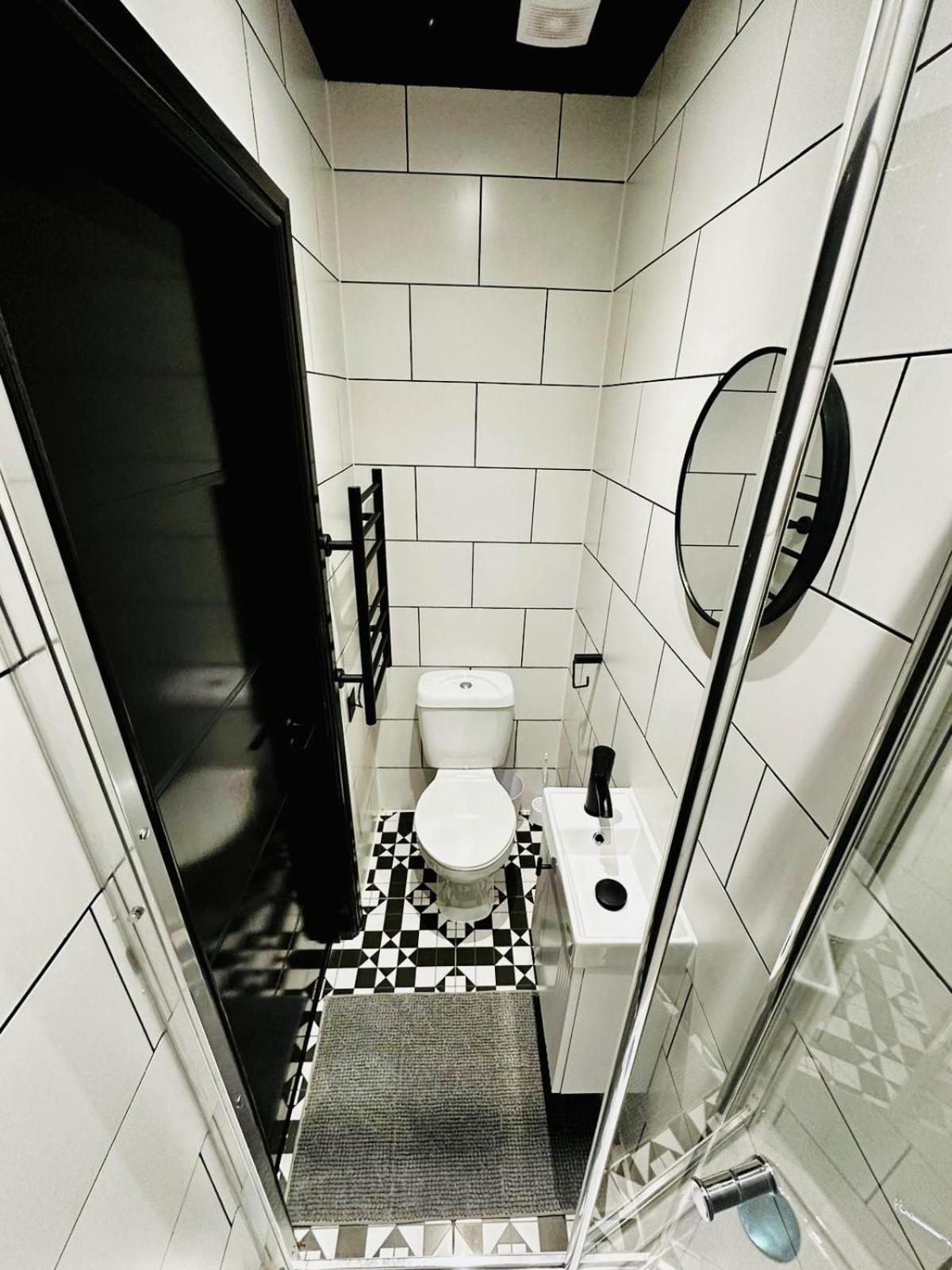 London 39 Blue House Luxury Ensuite Ideal For Tourists מראה חיצוני תמונה