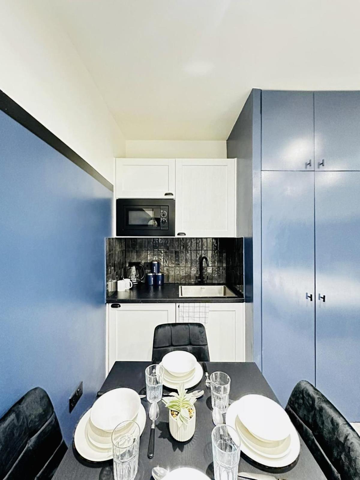 London 39 Blue House Luxury Ensuite Ideal For Tourists מראה חיצוני תמונה